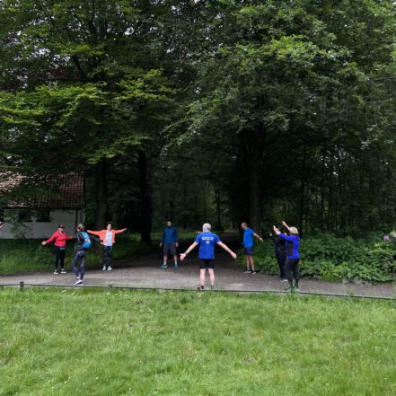 Een sportieve teambuilding zorgt voor een betere samenwerking, minder stress, meer focus en meer energie op de werkvloer!
